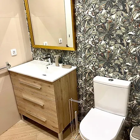 Elite - Art Collection - Leonardo דירה